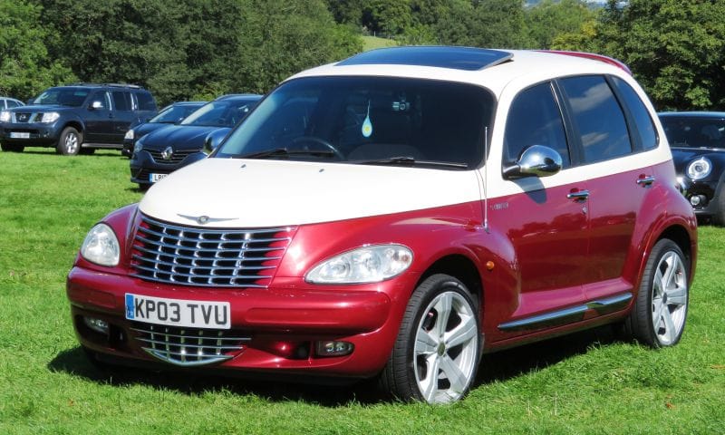 Chrysler_PT_Cruiser_registered_May_2003_2148cc